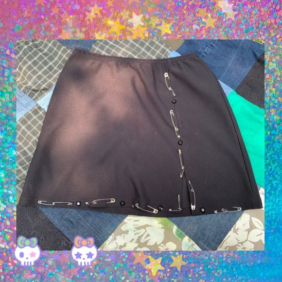 💀 Punk Skirt - Picture 1 of 2